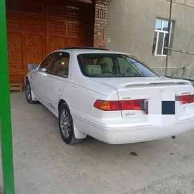 Toyota Camry 2001
