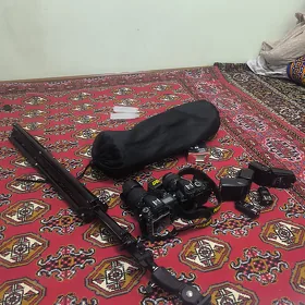 Nikon D 7000