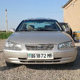 Toyota Camry 1999