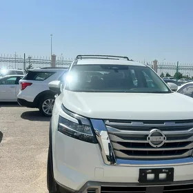 Nissan Pathfinder 2022