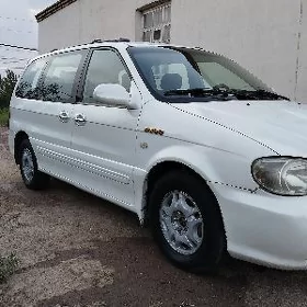 Kia Carnival 2002