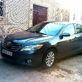 Toyota Camry 2011