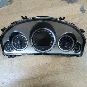 W212 E350 pribor 2009-2013