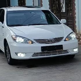 Toyota Camry 2003
