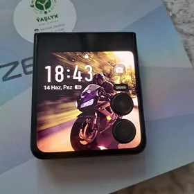 infinix zero flip