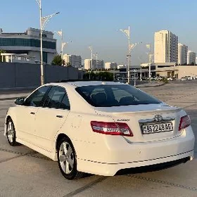 Toyota Camry 2011