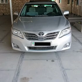 Toyota Camry 2010