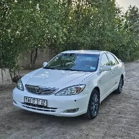 Toyota Camry 2004