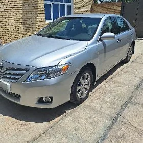 Toyota Camry 2011