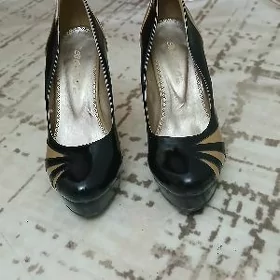 köwüş