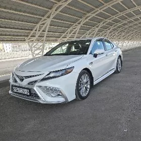 Toyota Camry 2020