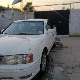Toyota Avalon 1999