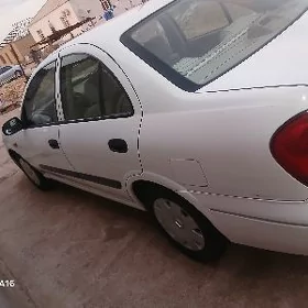 Nissan Sunny 2008