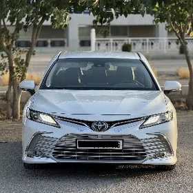 Toyota Camry 2021