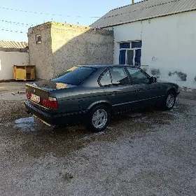 BMW 525 1990