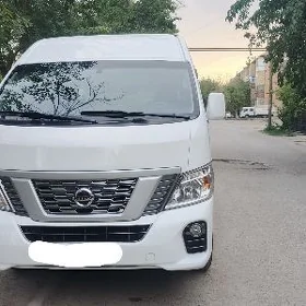 Nissan Urvan 2022