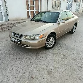 Toyota Camry 2000