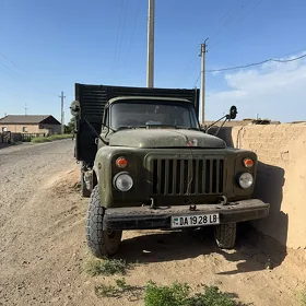 Gaz 53 1983
