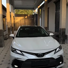 Toyota Camry 2024
