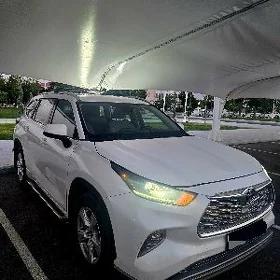 Toyota Highlander 2022