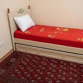 Gyz çaga krowat çilek firma