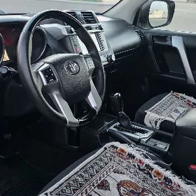 Toyota Land Cruiser Prado 2014