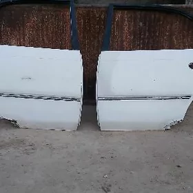 Corolla yzky gapy