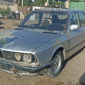 BMW 520 1987