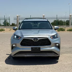 Toyota Highlander 2022