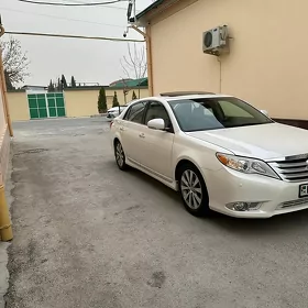 Toyota Avalon 2011