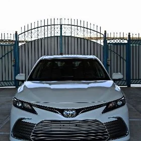 Toyota Camry 2022