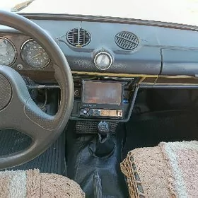 Lada 2106 1983