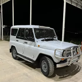 UAZ 469 2002
