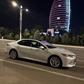 Toyota Camry 2018