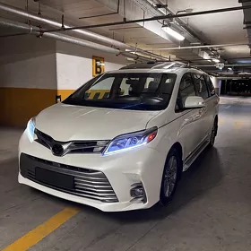Toyota Sienna 2017