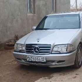 Mercedes-Benz C280 1995