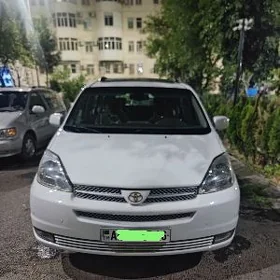 Toyota Sienna 2004