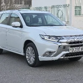Mitsubishi Outlander 2022