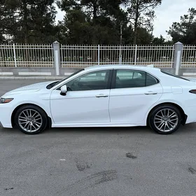 Toyota Camry 2022