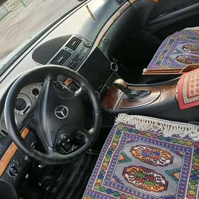 Mercedes-Benz 230E 2003