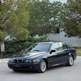 BMW E39 1998