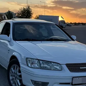 Toyota Camry 2000