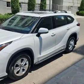 Toyota Highlander 2022
