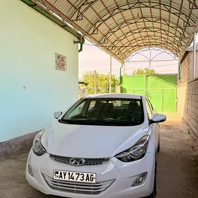 Hyundai Elantra 2011