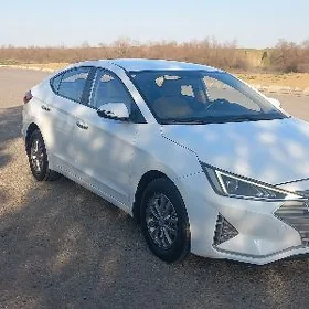 Hyundai Elantra 2019