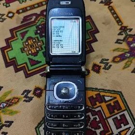 Nokia 6060 prastoy telefon