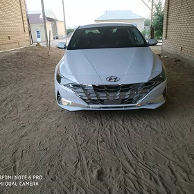 Hyundai Elantra 2021