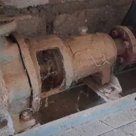насос