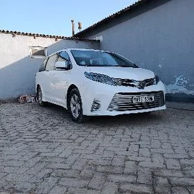 Toyota Sienna 2018