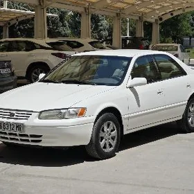 Toyota Camry 1999